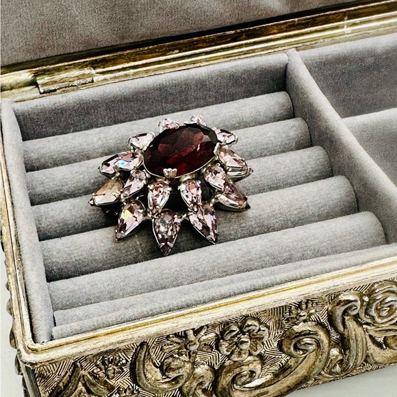 Vintage SCHREINER Rhinestone Brooch - Picture 7 of 15